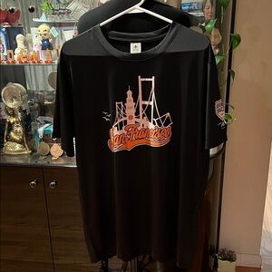 Unisex San Francisco Black T-Shirt